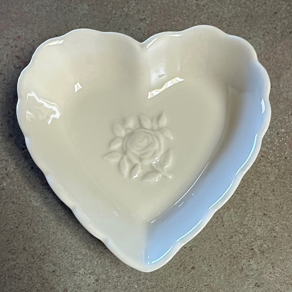 Vintage Lenox Cream Heart Dish With Rose Center